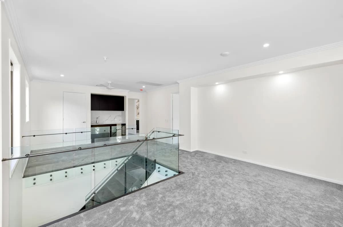 Ormskirk Residence in Calamvale, QLD - gallery image 20