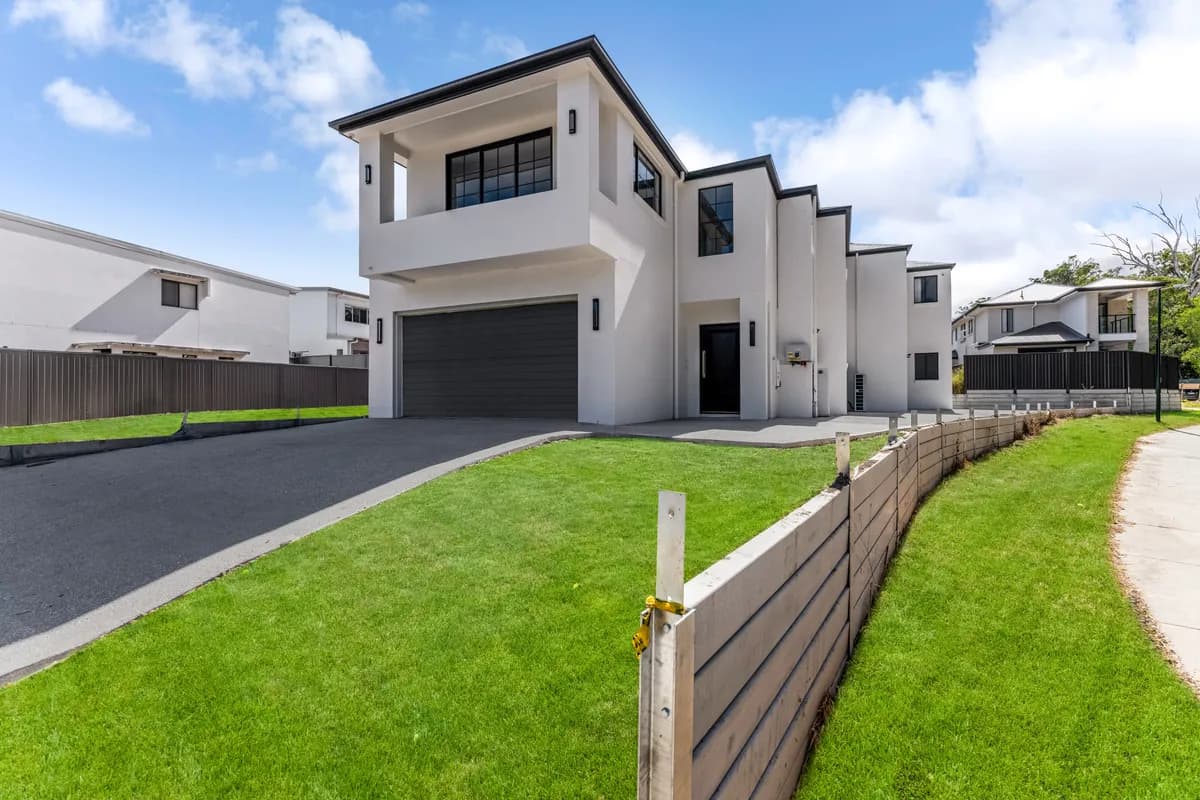 Ormskirk Residence in Calamvale, QLD - gallery image 29