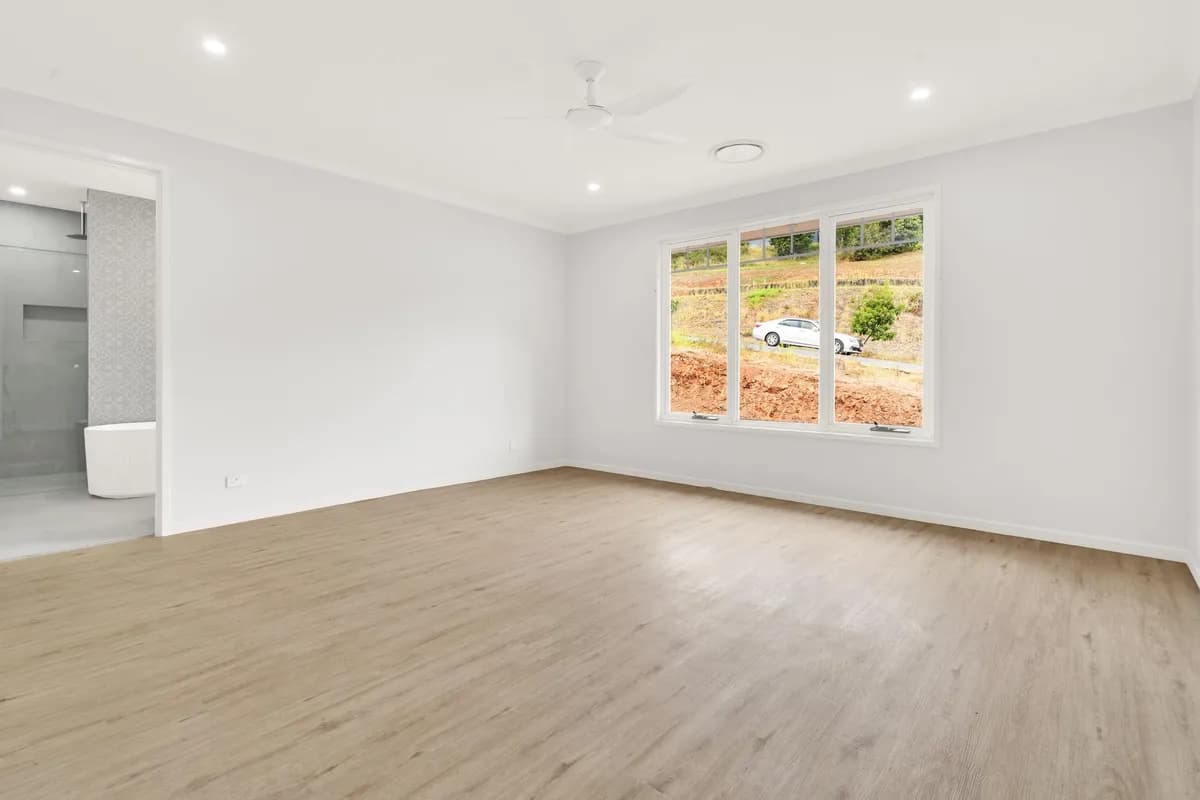 Skye Court Residence in Bahrs Scrub, QLD - gallery image 12