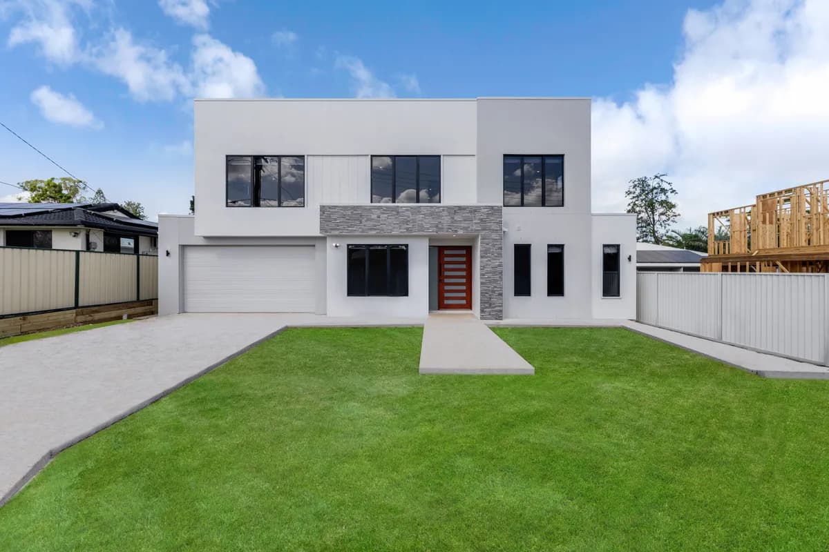 Binnalong Residence in Rochedale South, QLD - gallery image 1