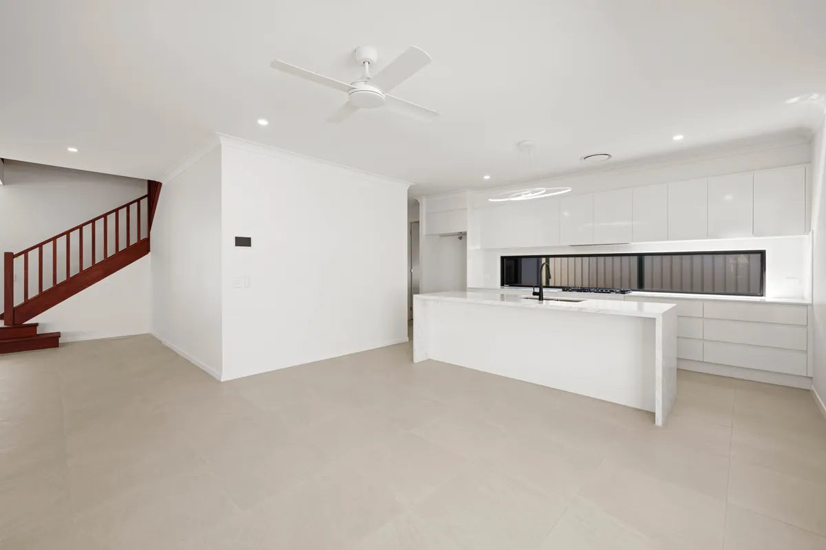 Binnalong Residence in Rochedale South, QLD - gallery image 7