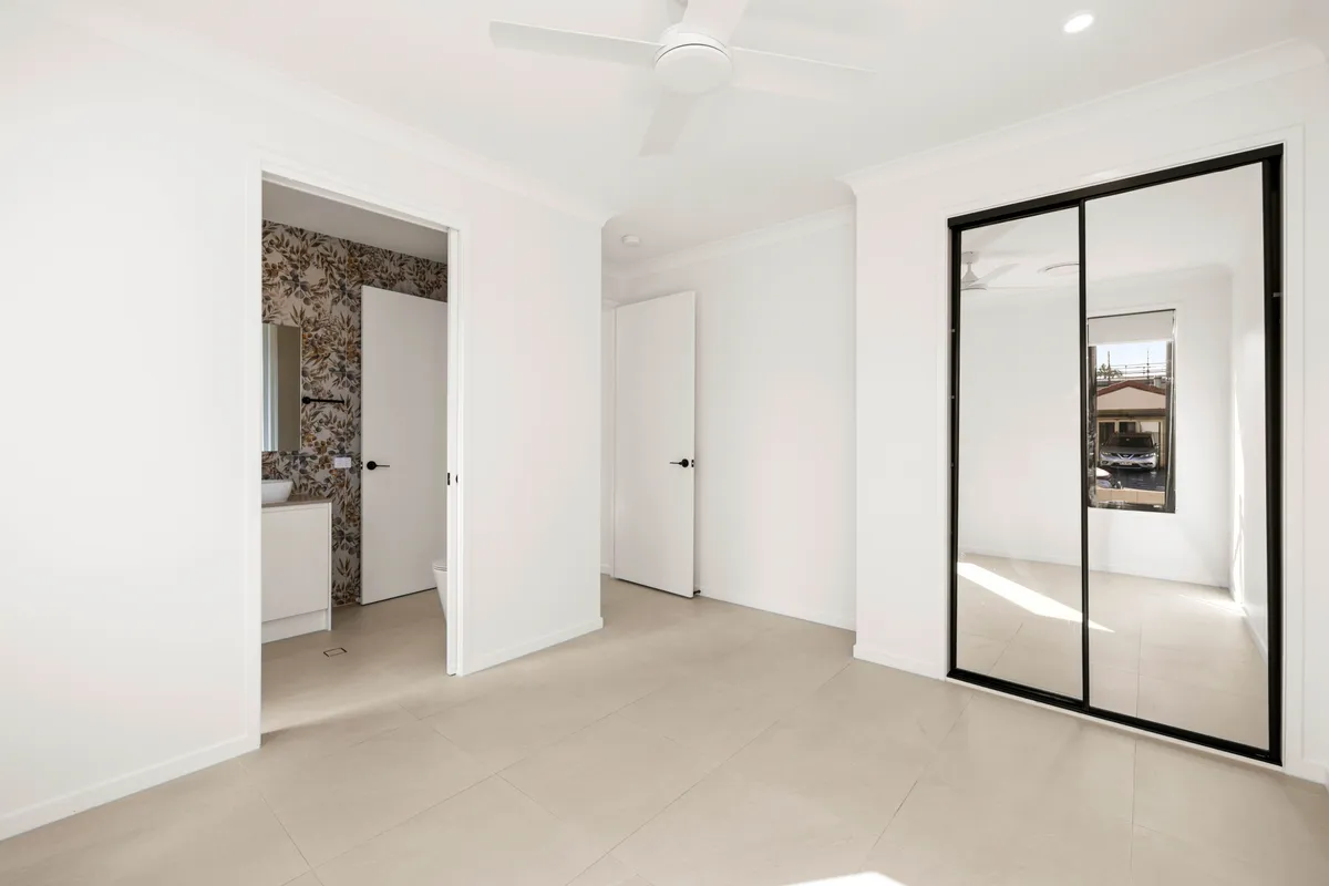 Binnalong Residence in Rochedale South, QLD - gallery image 9