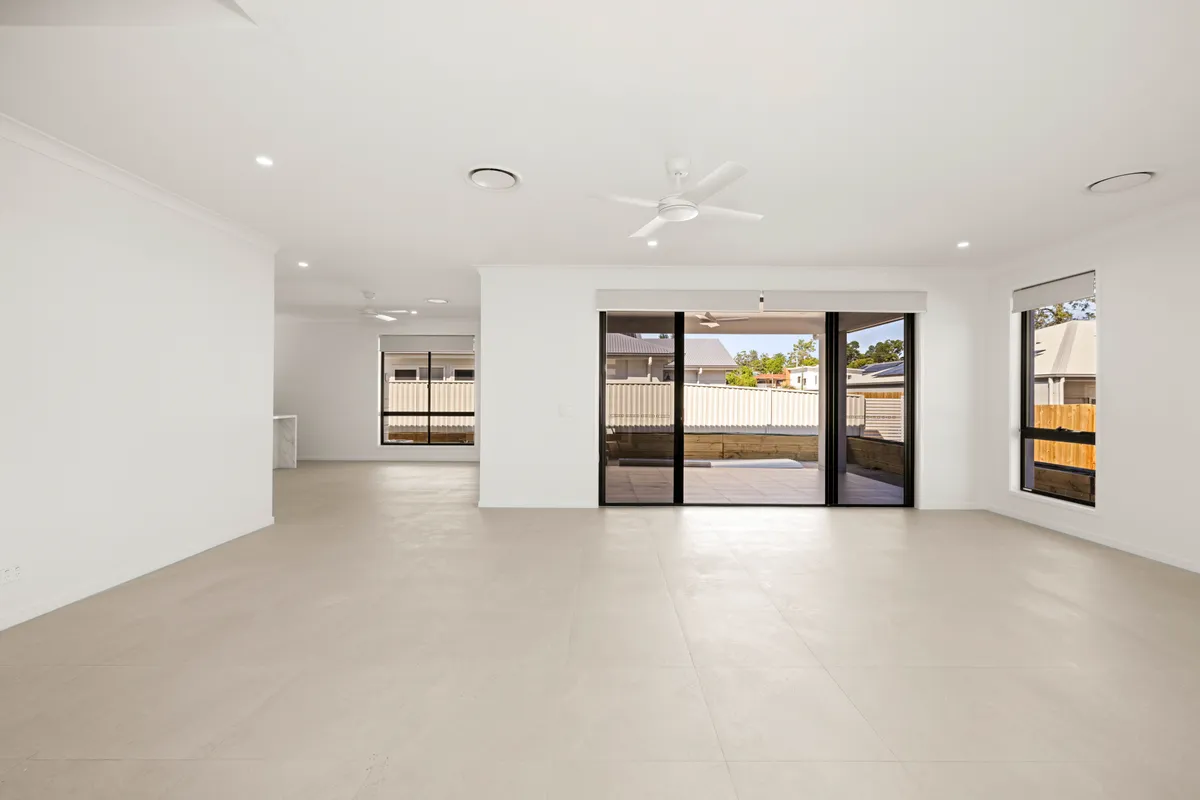 Binnalong Residence in Rochedale South, QLD - gallery image 11