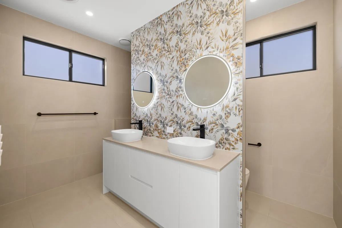 Binnalong Residence in Rochedale South, QLD - gallery image 20