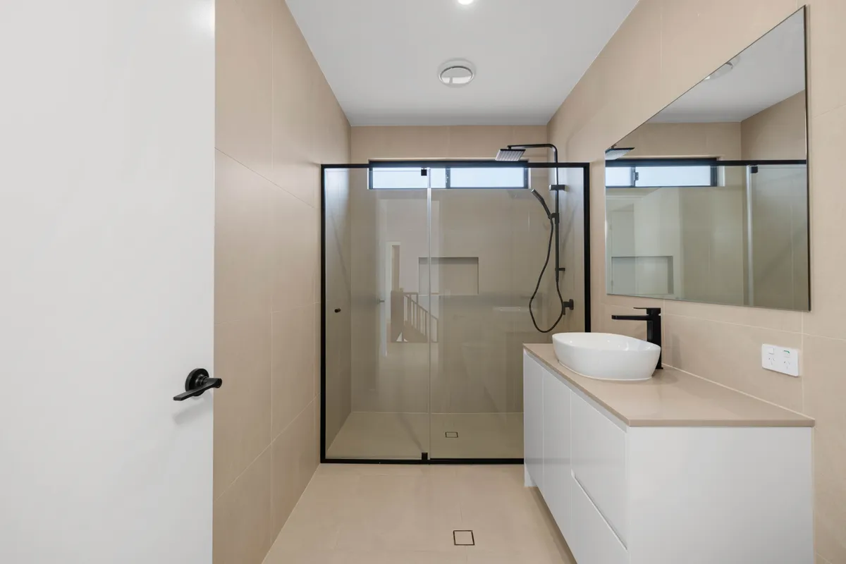 Binnalong Residence in Rochedale South, QLD - gallery image 27