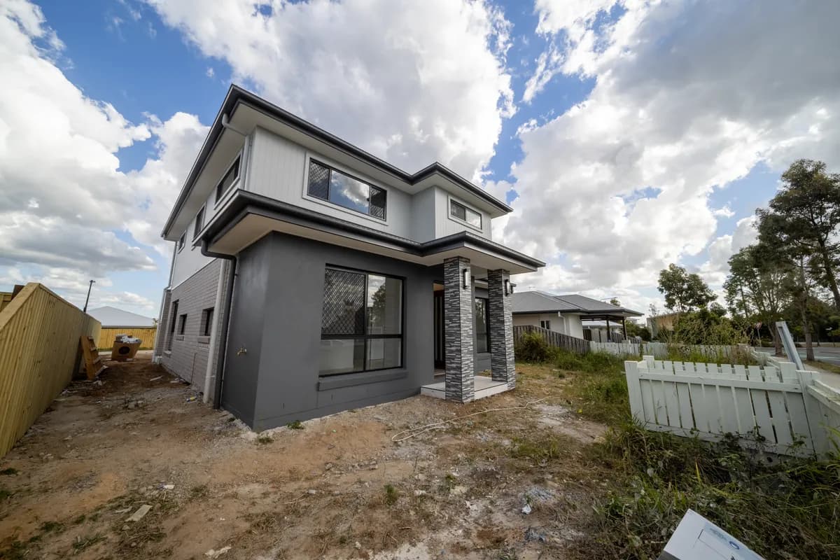 8 Vineyard Drive — Image 2