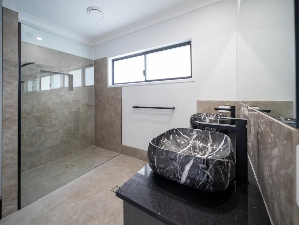 8 Vineyard Drive — Image 7