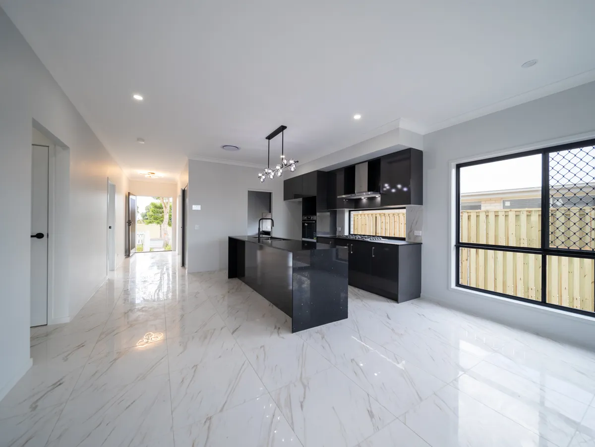 8 Vineyard Drive — Image 9