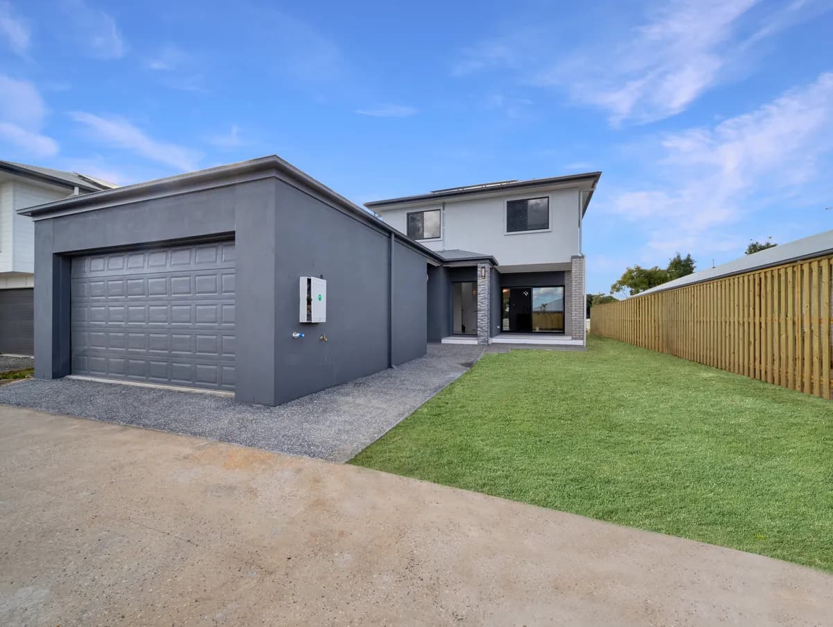 8 Vineyard Drive — Image 12